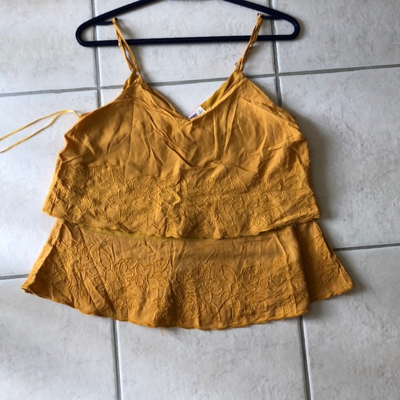 Alya Blouse - Picture 1 of 2